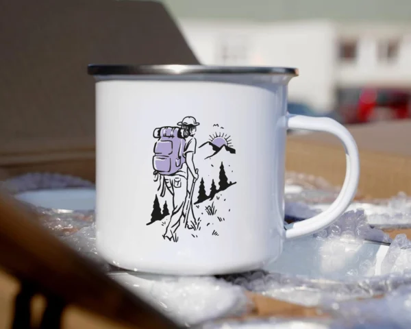 Camping Emaille Tasse "Die einzige Reise, die man bereut, ist die, die man nicht gemacht hat" – Bild 5