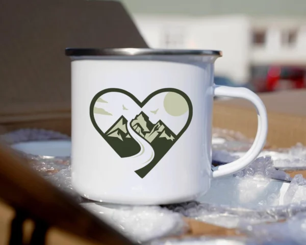 Emaille Tasse Wandern "Frische Luft, müde Beine, glückliches Herz" – Bild 5