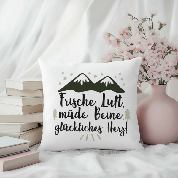 Wandern Kissen "Frische Luft, müde Beine, glückliches Herz“ – Bild 3