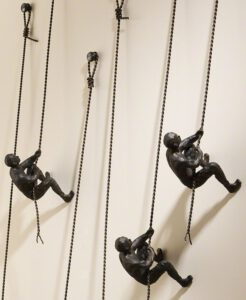wanddesign-skulpturen-an -der-wand-Leere Wände kreativ gestalten